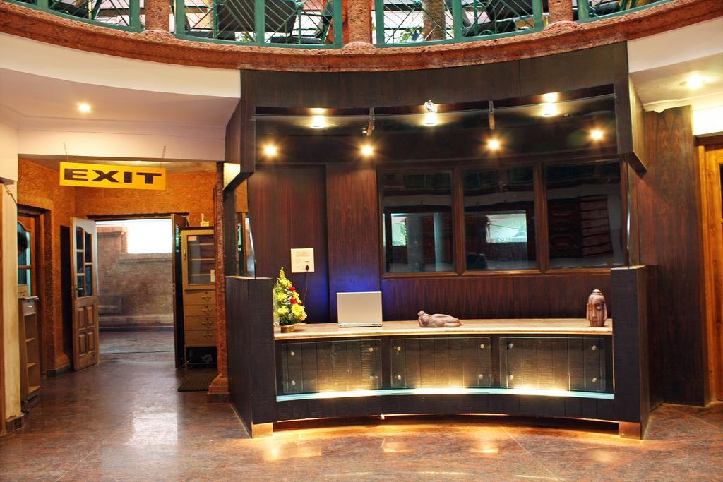 Parklane Hotel Мисор Екстериор снимка